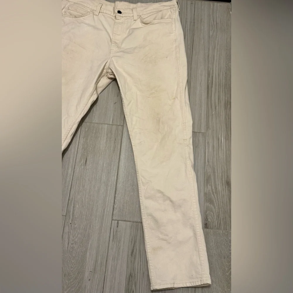 Levis relaxed fit